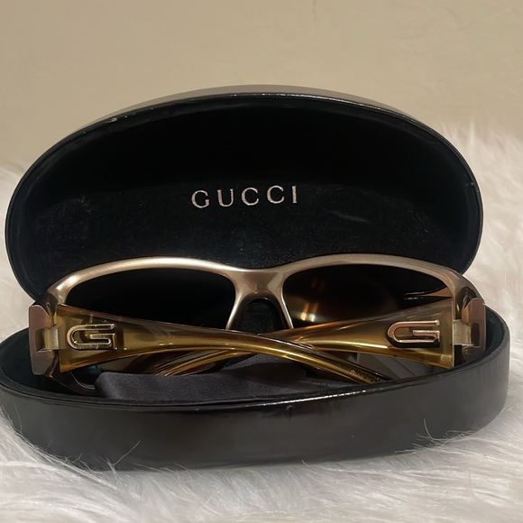 Gucci Sunglasses - Picture 8 of 8